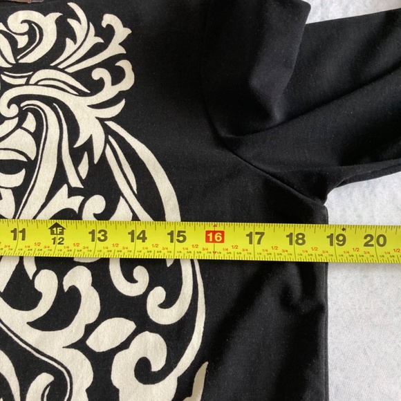 J McLaughlin Women’s top - Picture 6 of 8